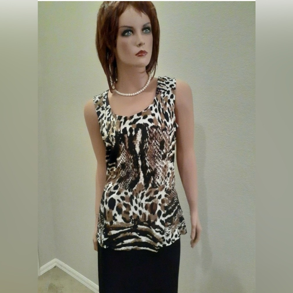 Attitude By Renee women’s size medium sleeveless‎ blouse animal print